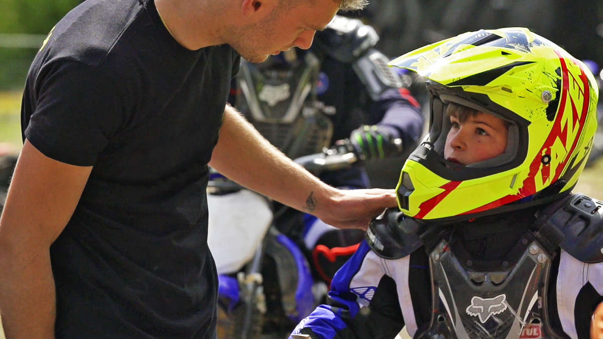 Enfants-moniteurs 1200x675